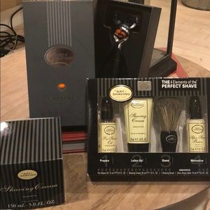 The Art Of Shaving razor and product kit